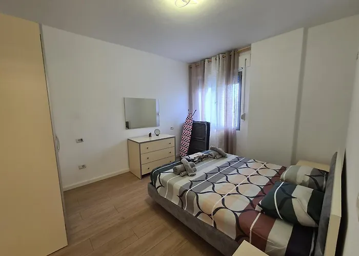 Kien Apartamento Vlorë